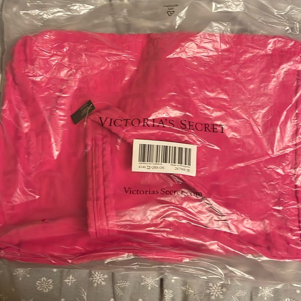 Pink Victoria’s Secret bag